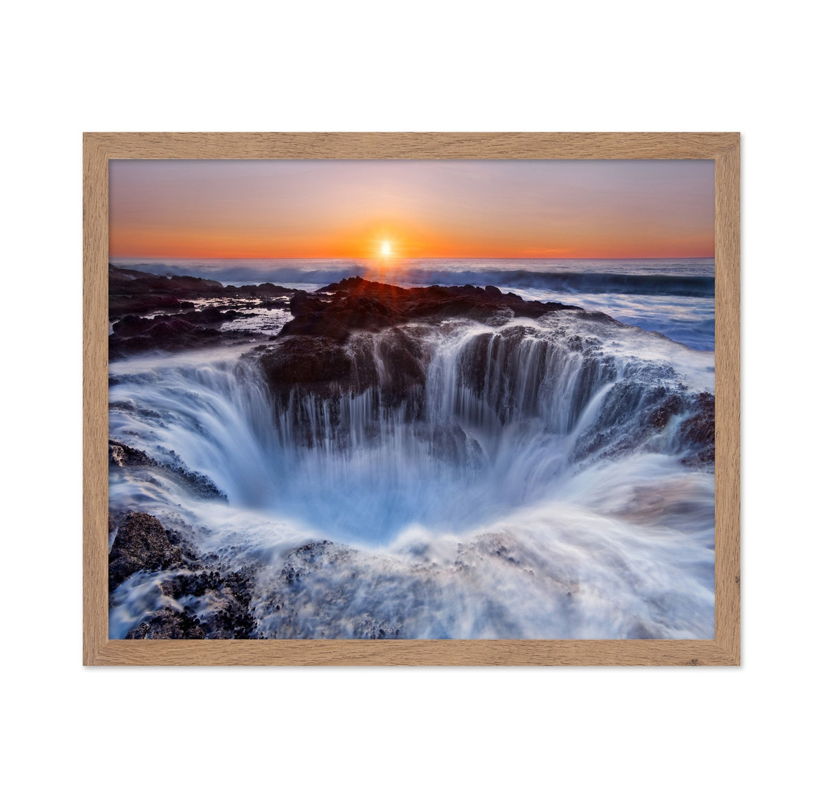 Thor�s Well Ocean Sinkhole