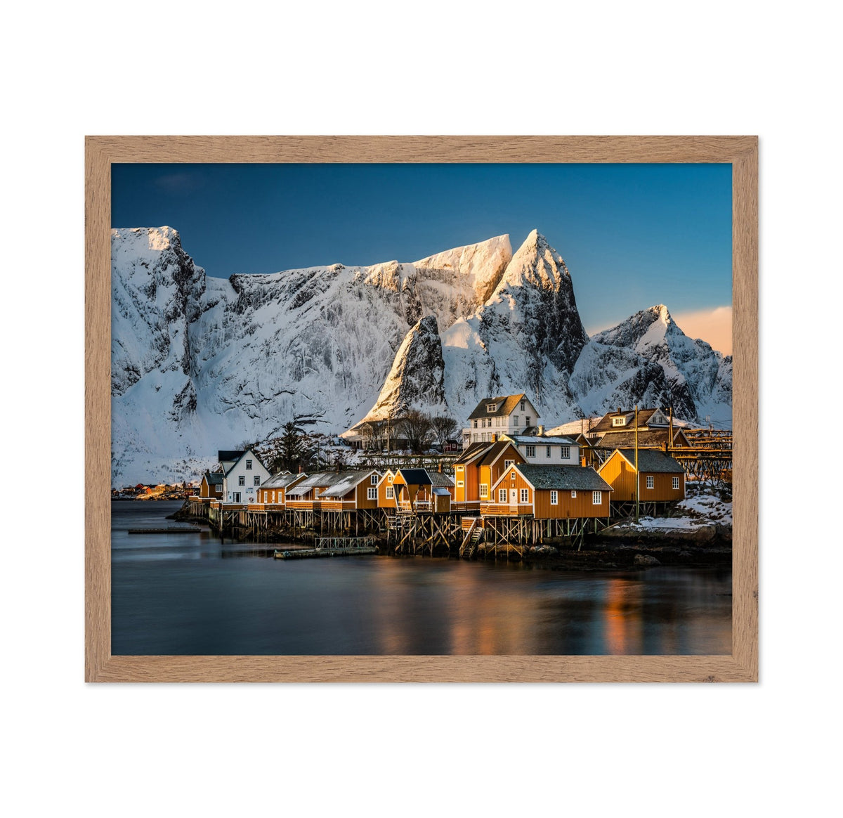Sakris�y Arctic Fishing Village