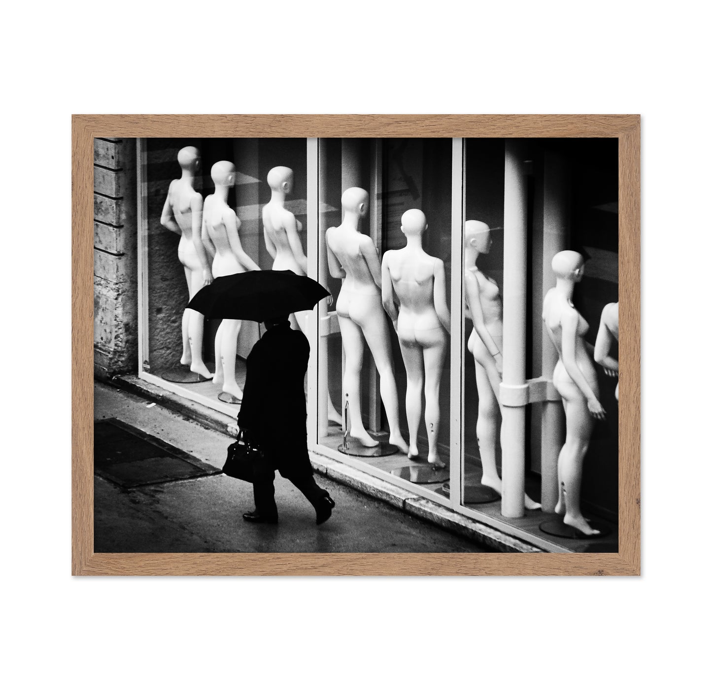 Mannequin Window Walk