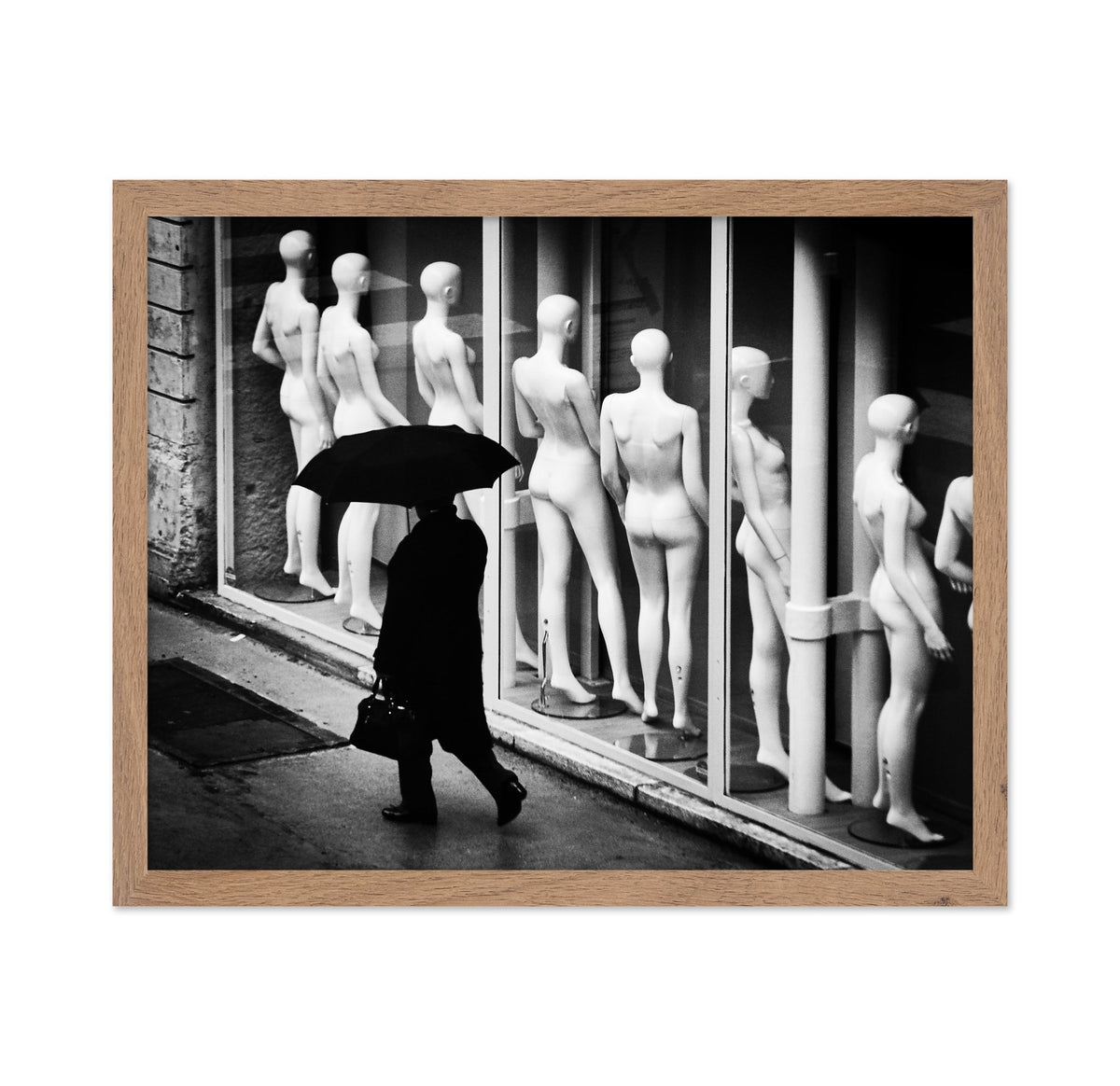 Mannequin Window Walk