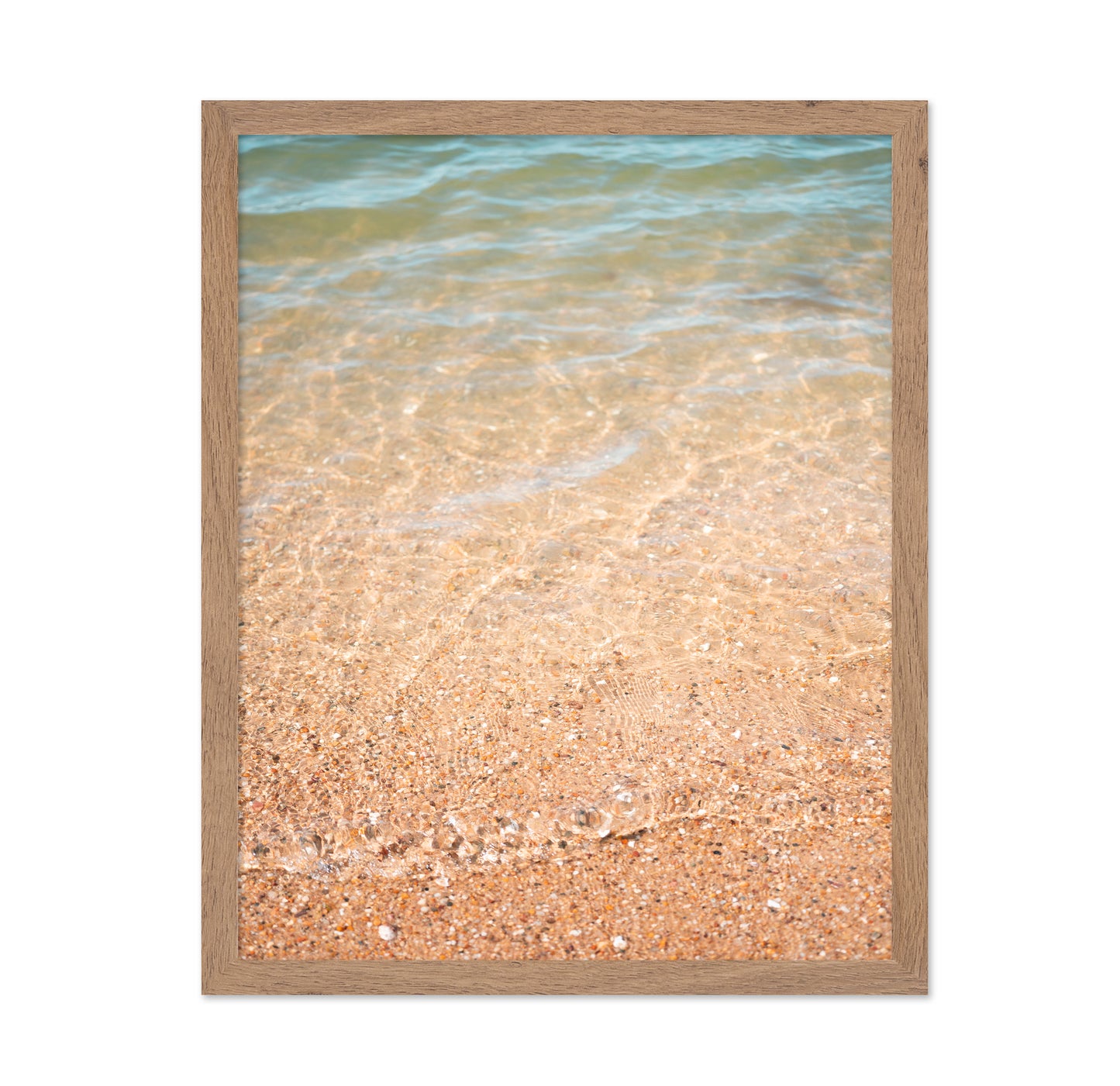 Clear Shoreline Waves