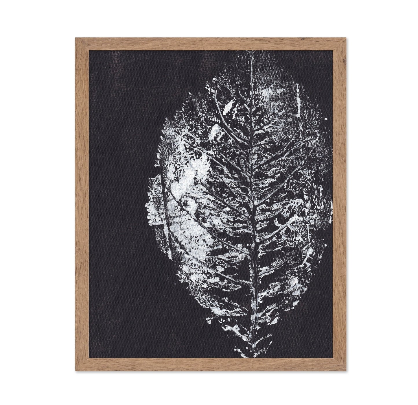Monochrome Leaf
