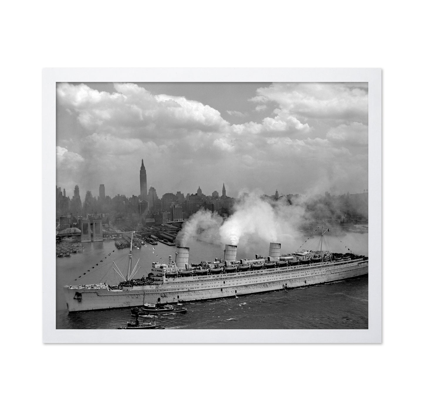 Queen Mary New York Harbor 1945