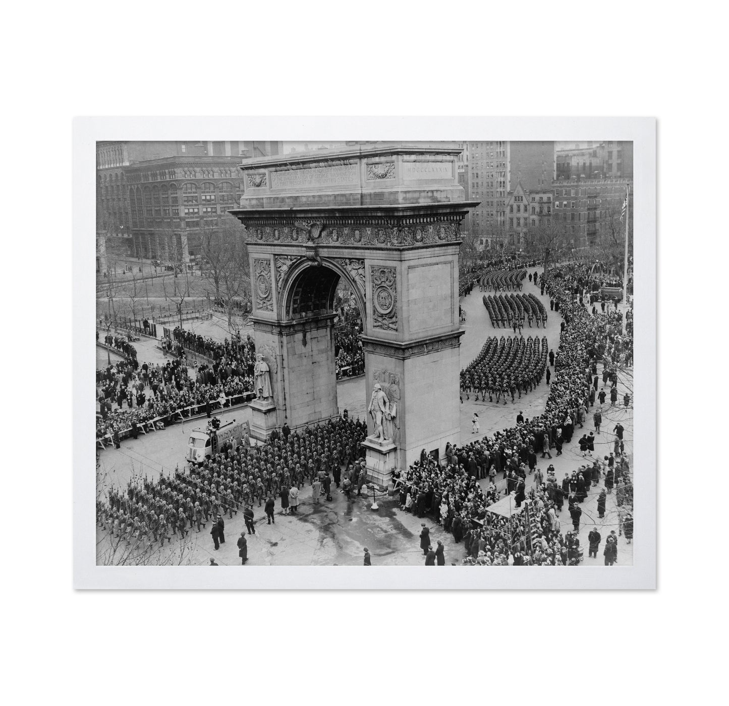 New York Washington Square Arch 1946