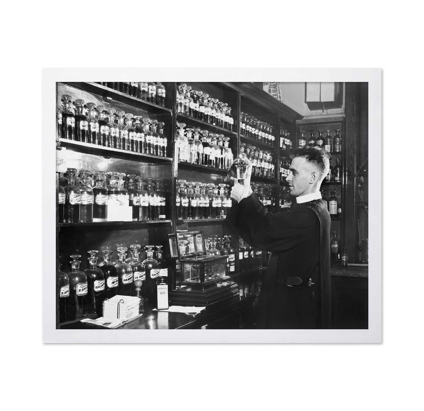 Apothecary Lab 1920s