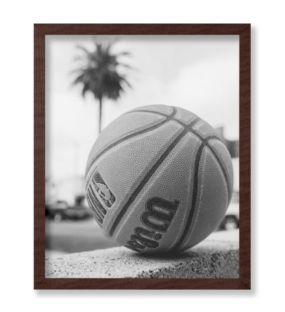 Ball on Ledge