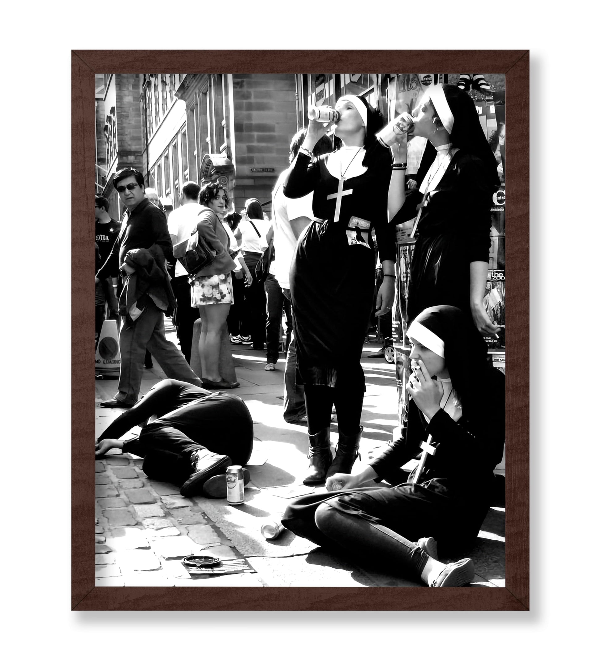 Smoking Nuns No6
