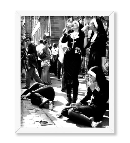 Smoking Nuns No6