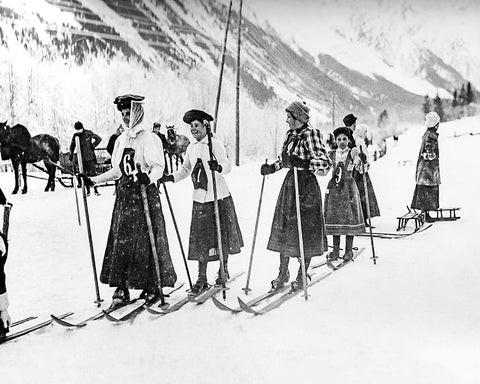 Victorian Women Skiers