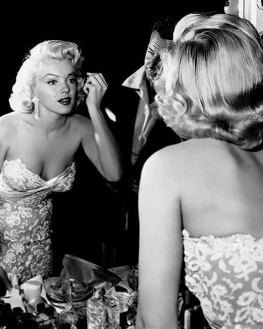 Marilyn in Mirror