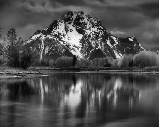 Mountain Peaks and Rivers