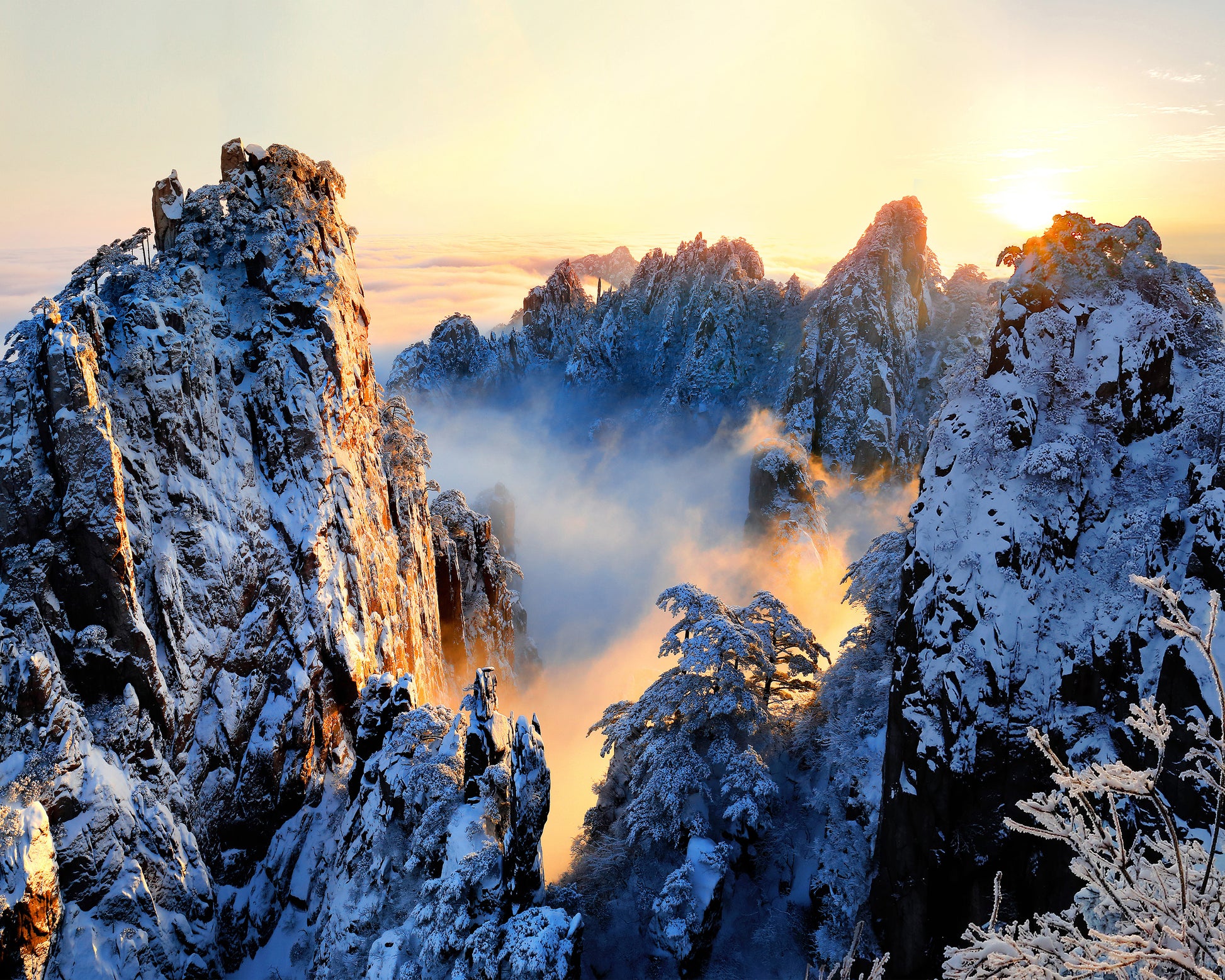 Sunrise at Mt. Huang Shan