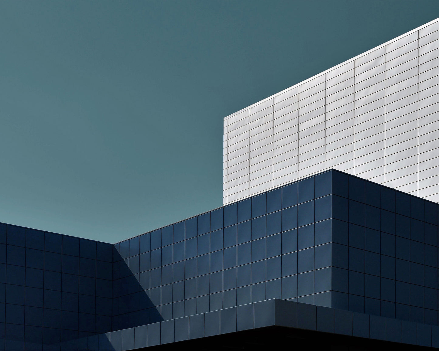 Facade - Dubai