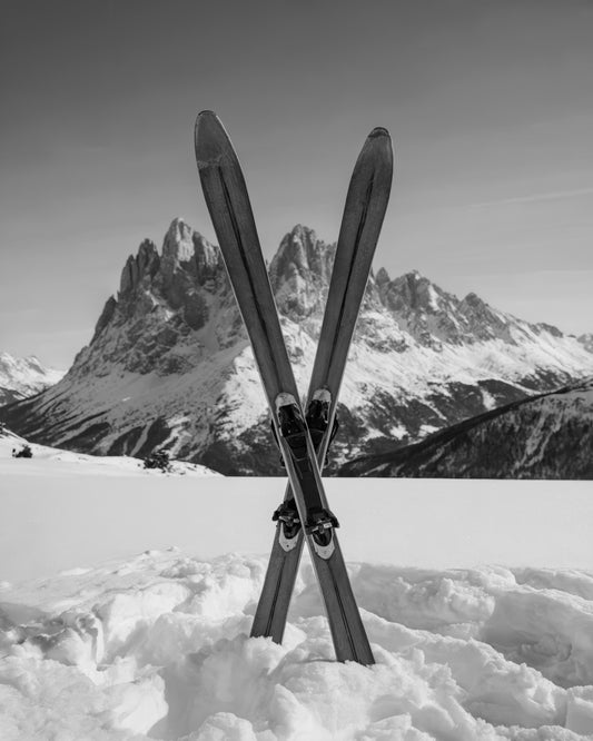Crossed Skis
