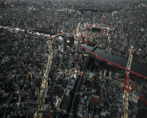Red Line In The Dark Tokyo
