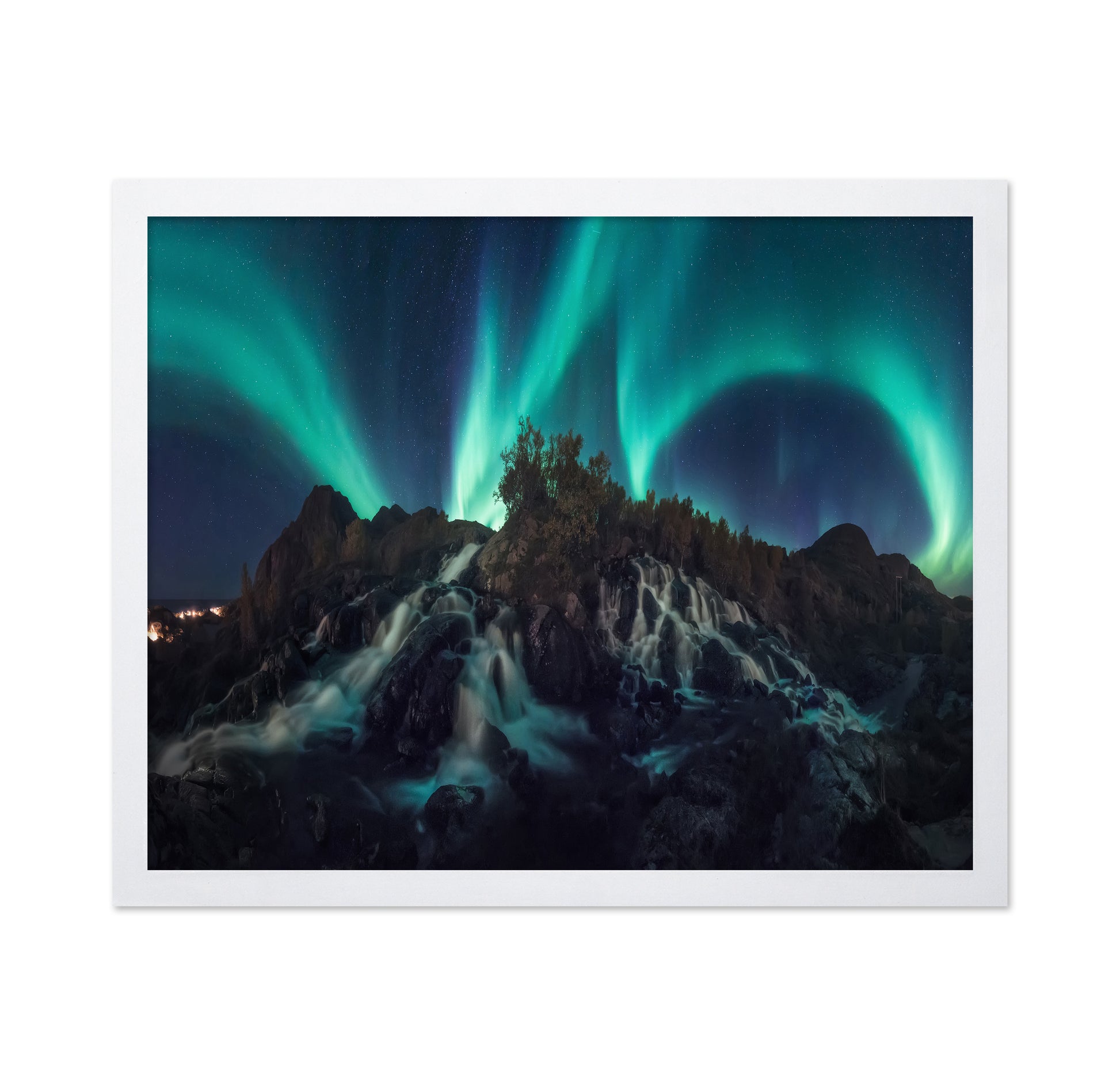 Northern Lights Over the Mountains