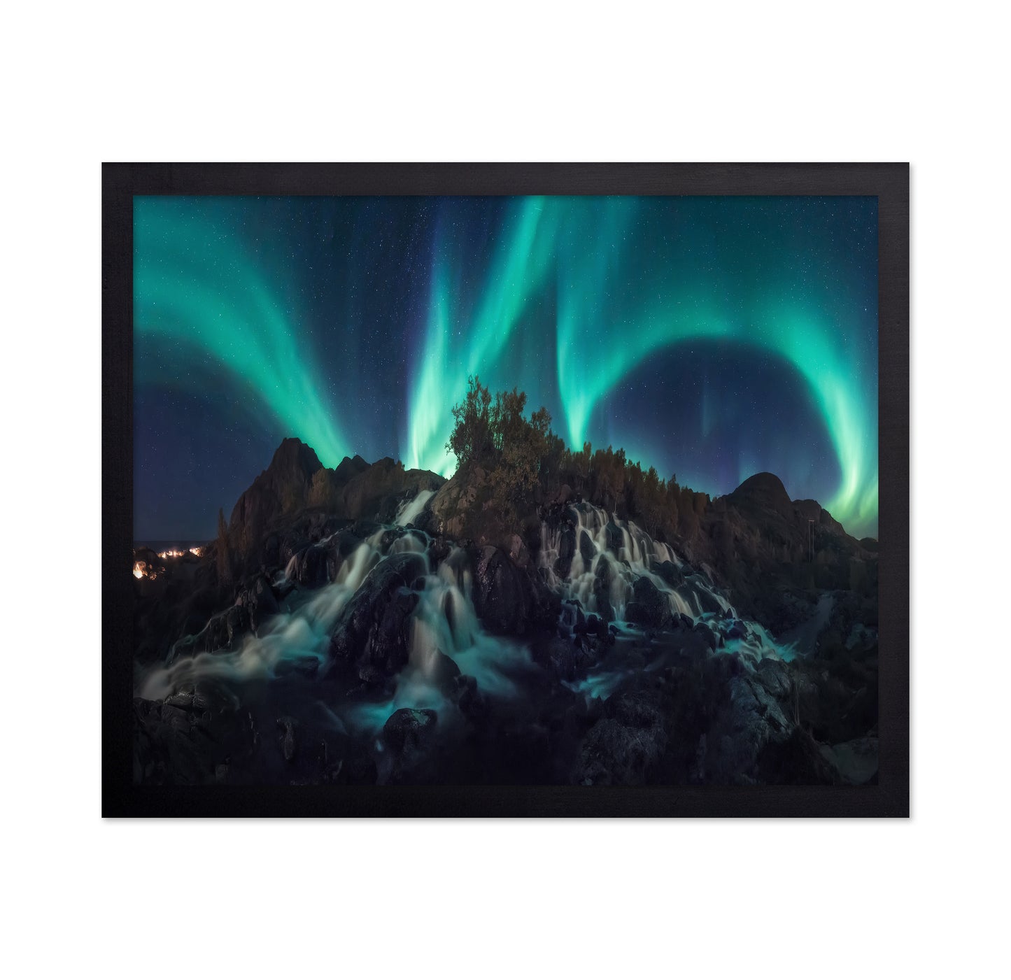 Northern Lights Over the Mountains