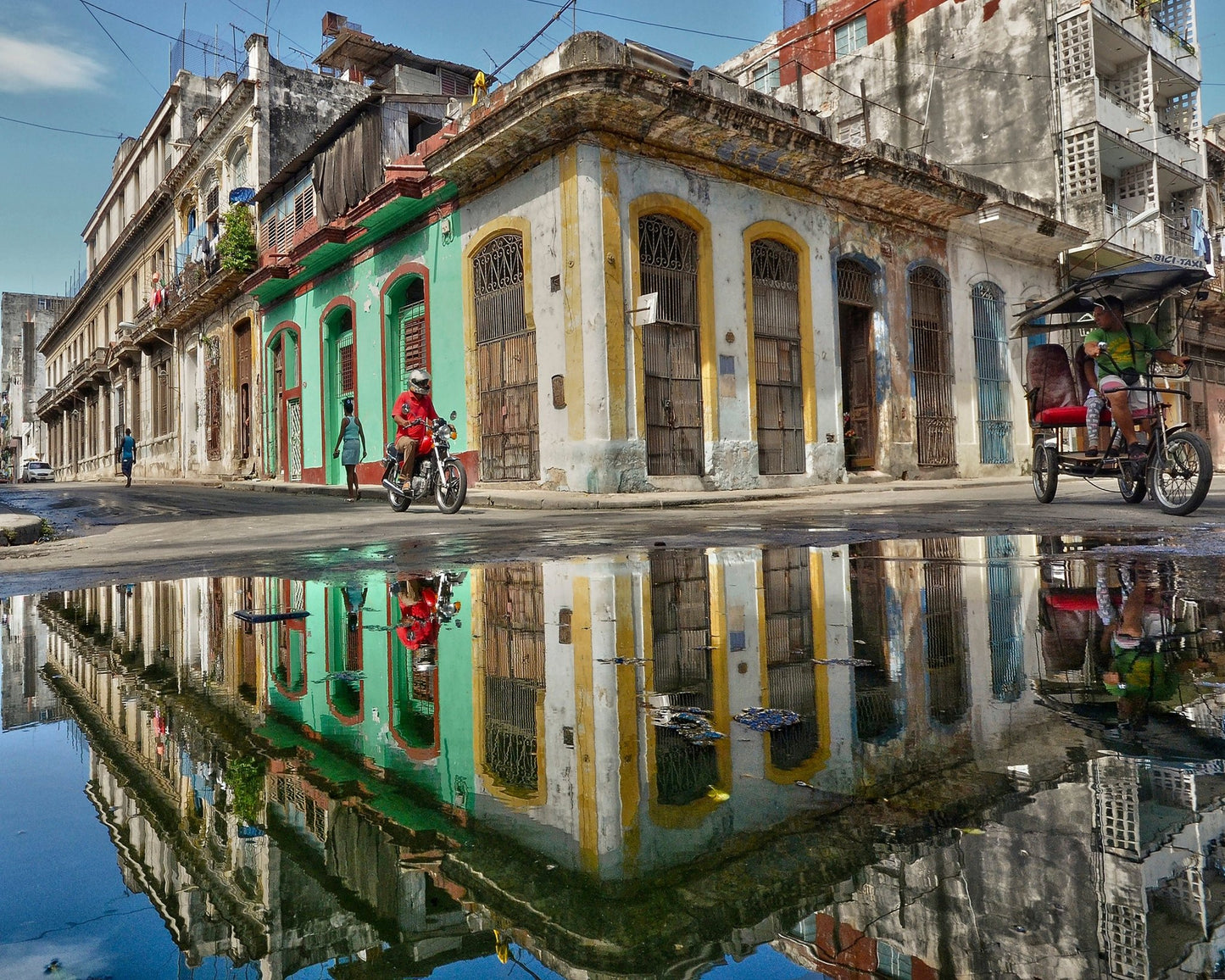 Reflection In Havana