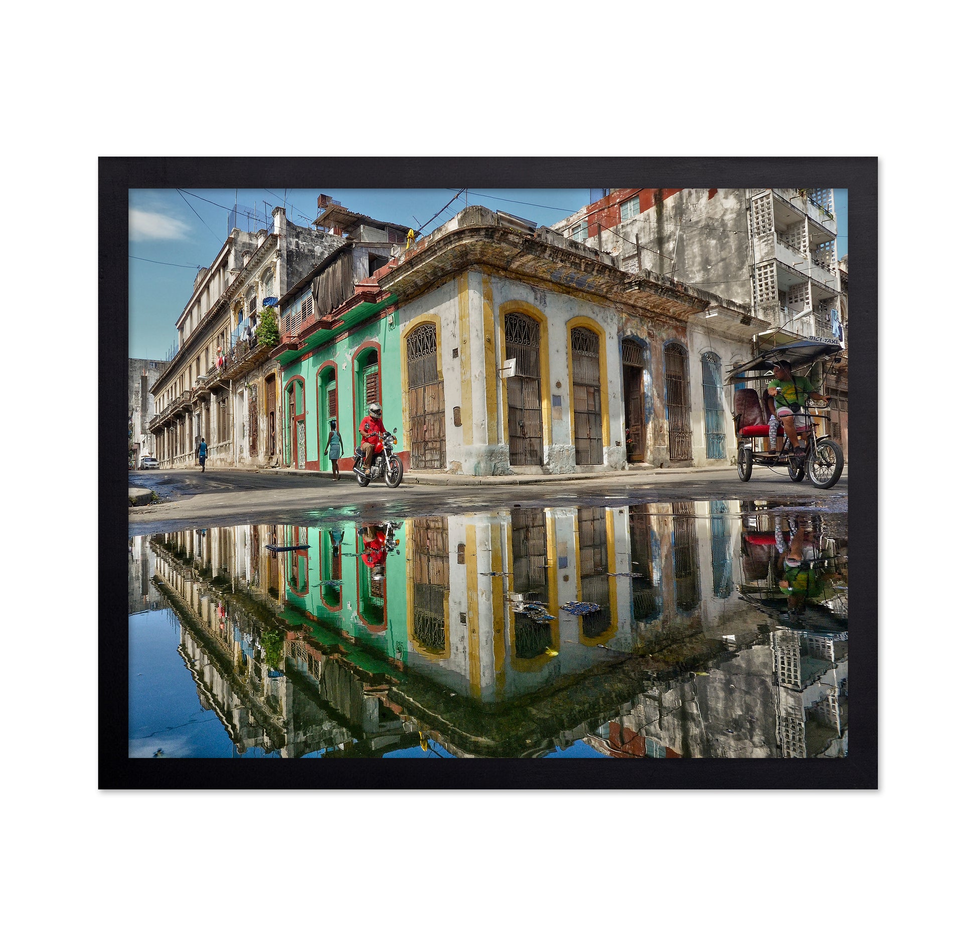 Reflection In Havana