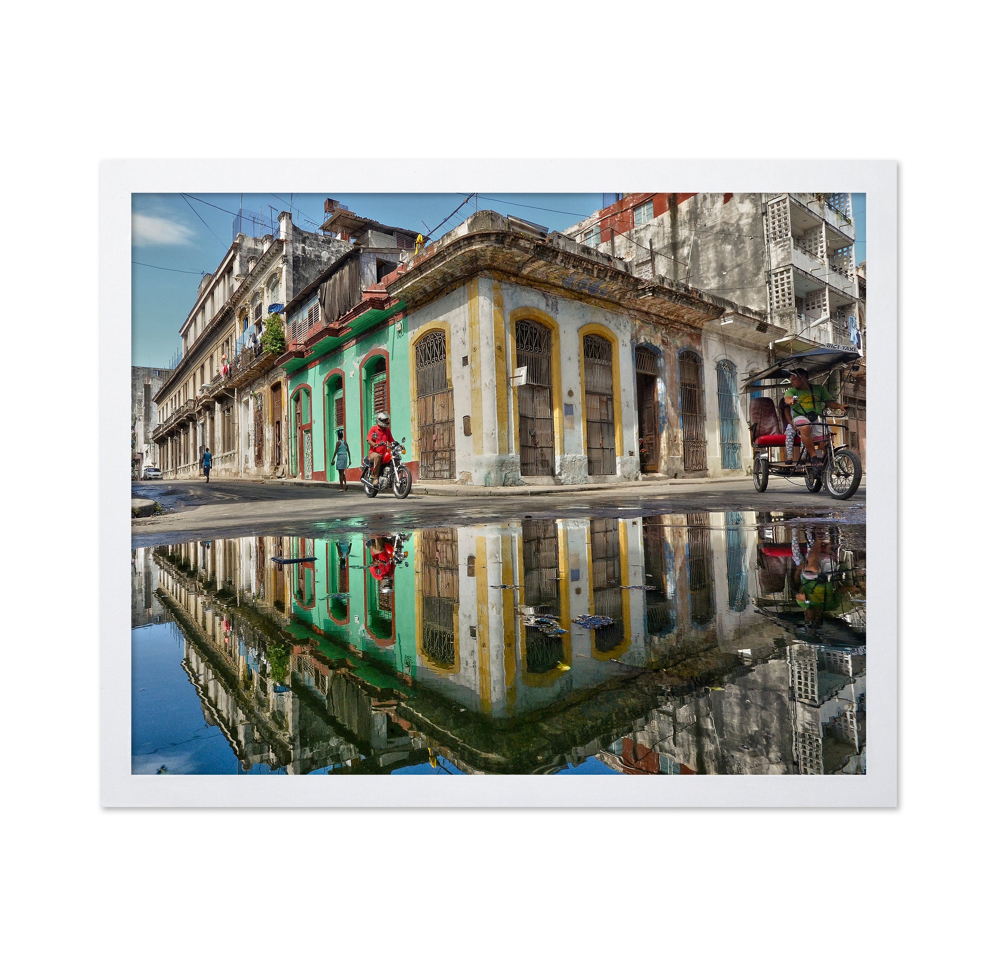 Reflection In Havana
