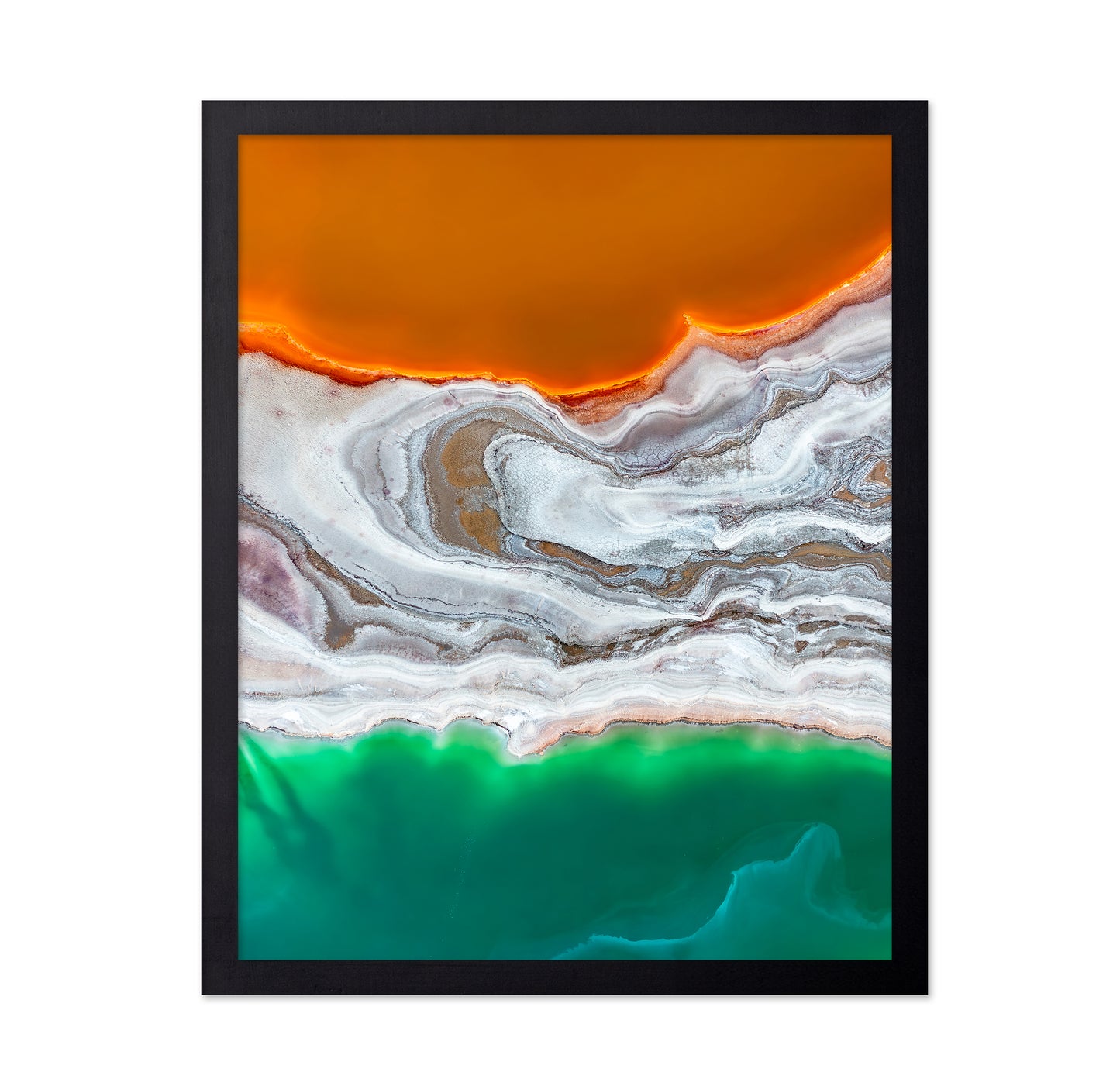 The Hidden Lake in the Dead Sea