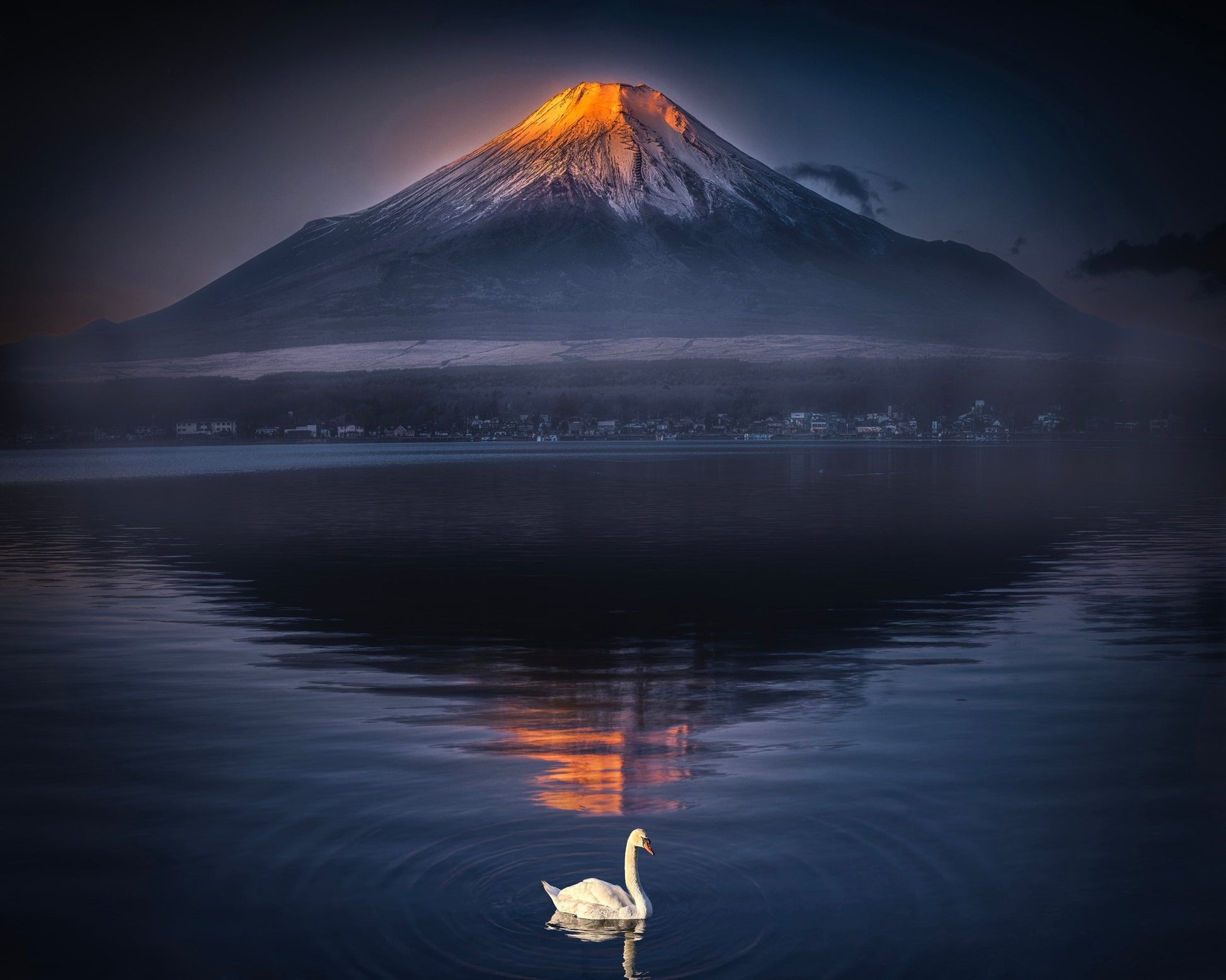 The Moment Of Melting Gold