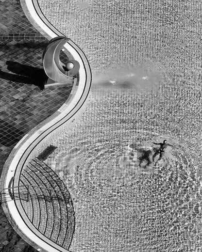 Monochrome Drift