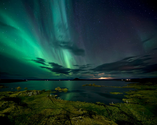 Aurora Borealis Over Lake M�vatn