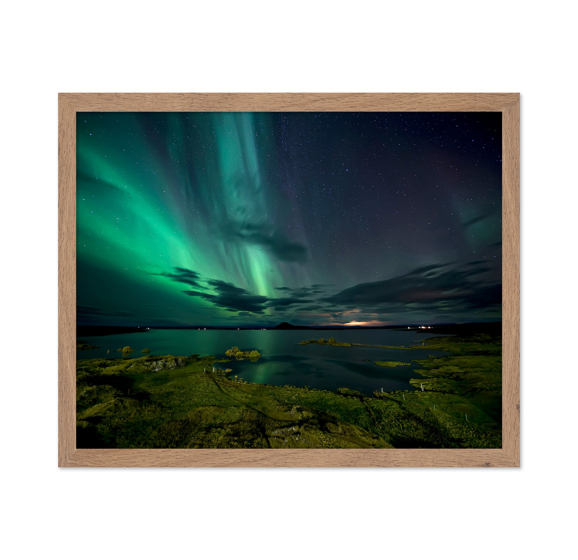 Aurora Borealis Over Lake M�vatn