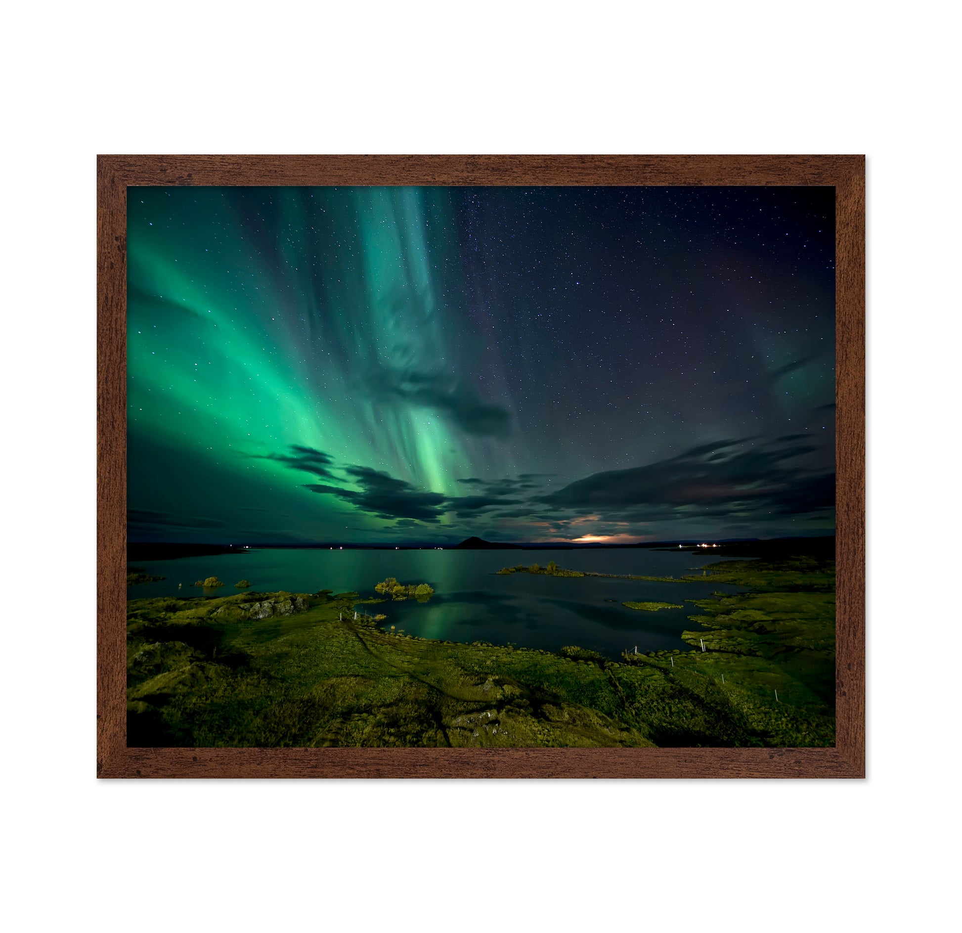 Aurora Borealis Over Lake M�vatn