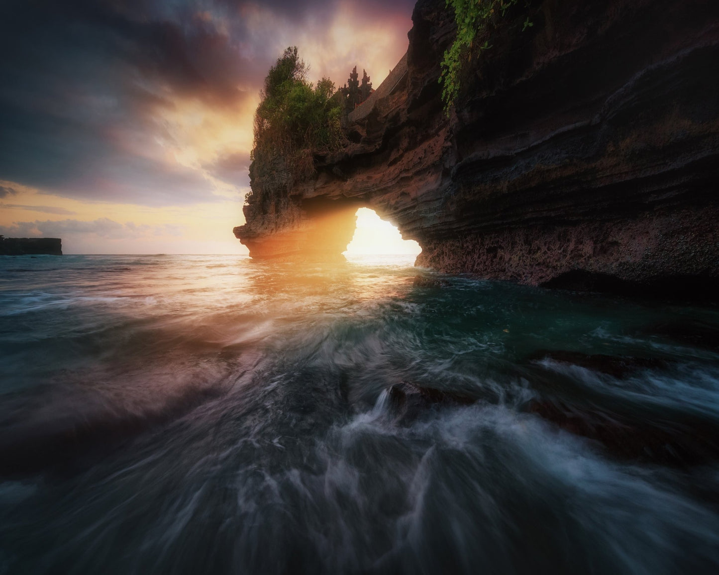 Pura Batu Bolong