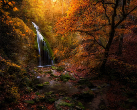Djur-Djur Waterfall