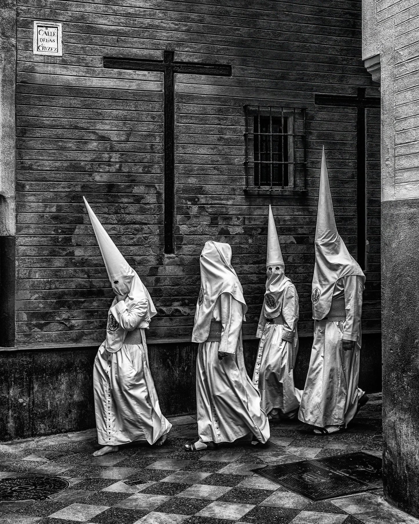 Calle Cruces