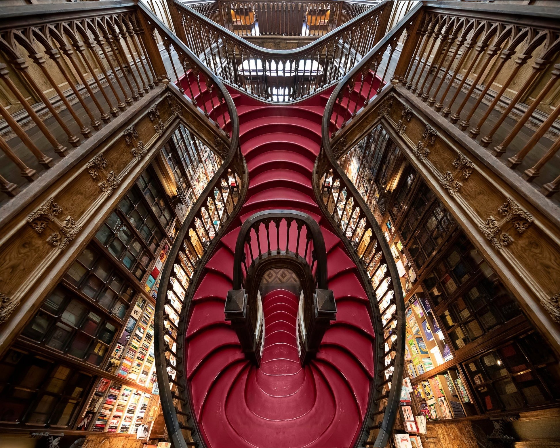 Porto Livraria Lello Spiral Staircase