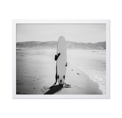 Hiding with Surfboard