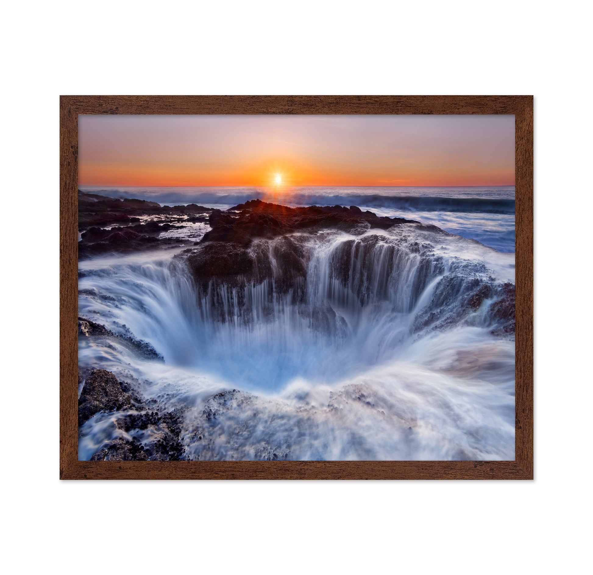 Thor�s Well Ocean Sinkhole