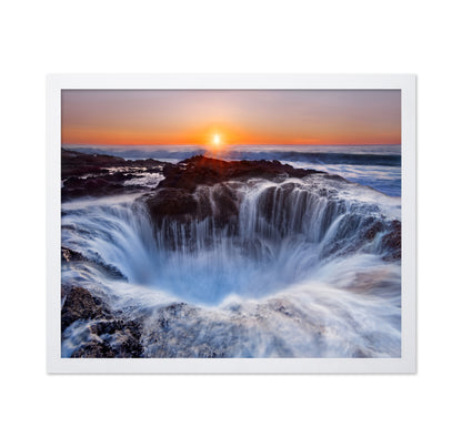 Thor�s Well Ocean Sinkhole