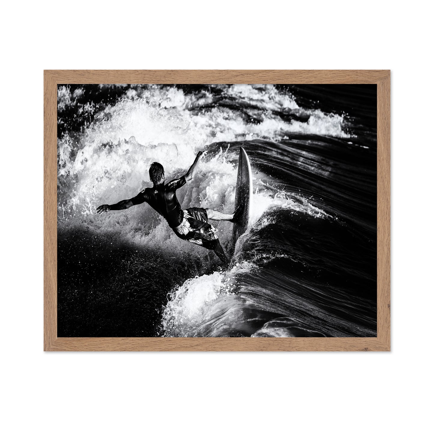 Surf Wave Cutback