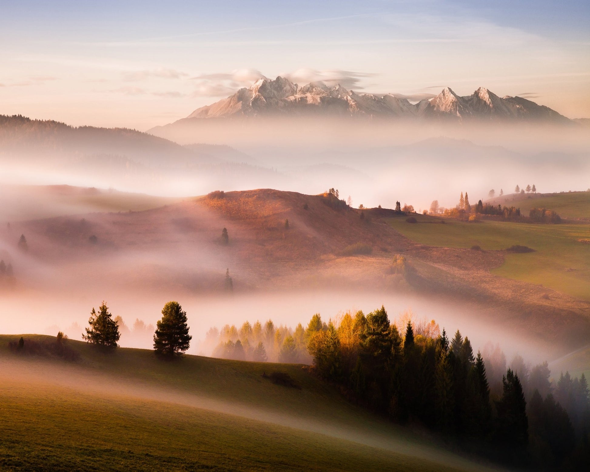 Silent Misty Mountain Valley