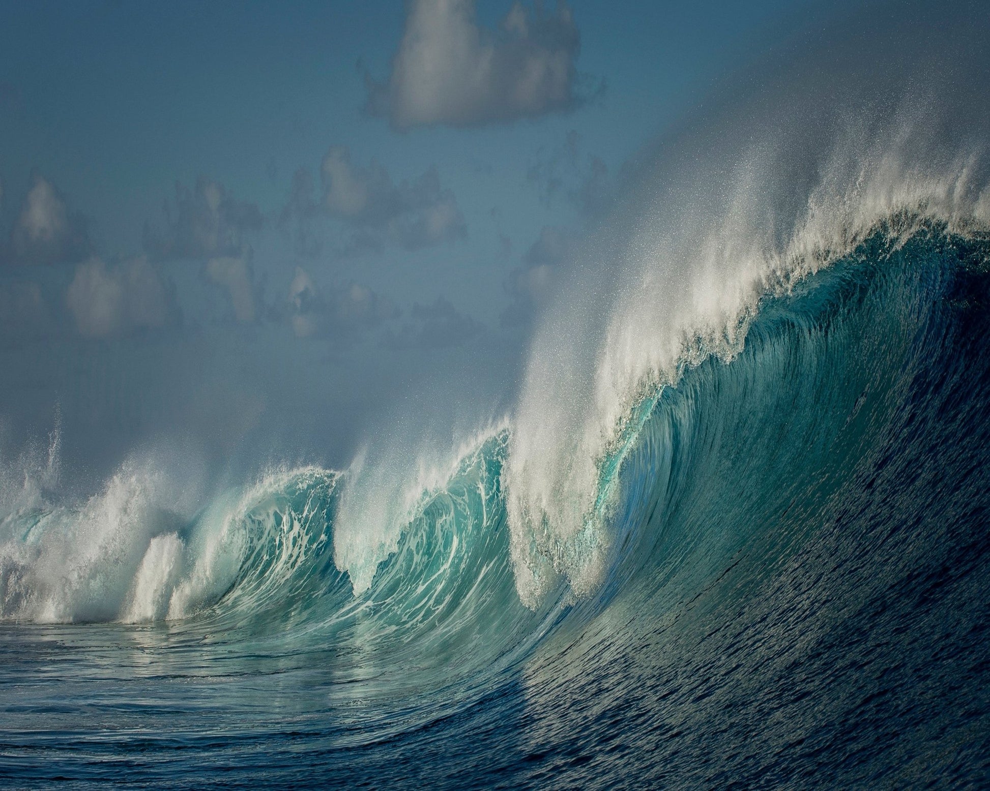 Crashing Ocean Waves