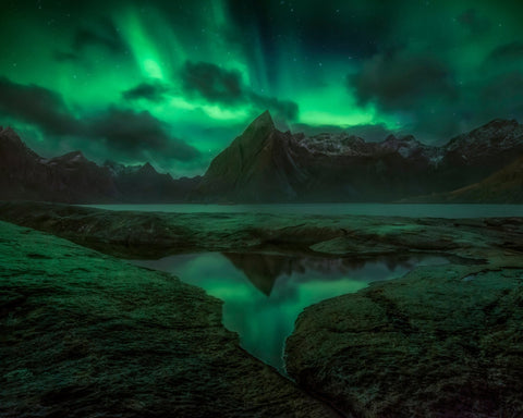 Northern Lights Peaks