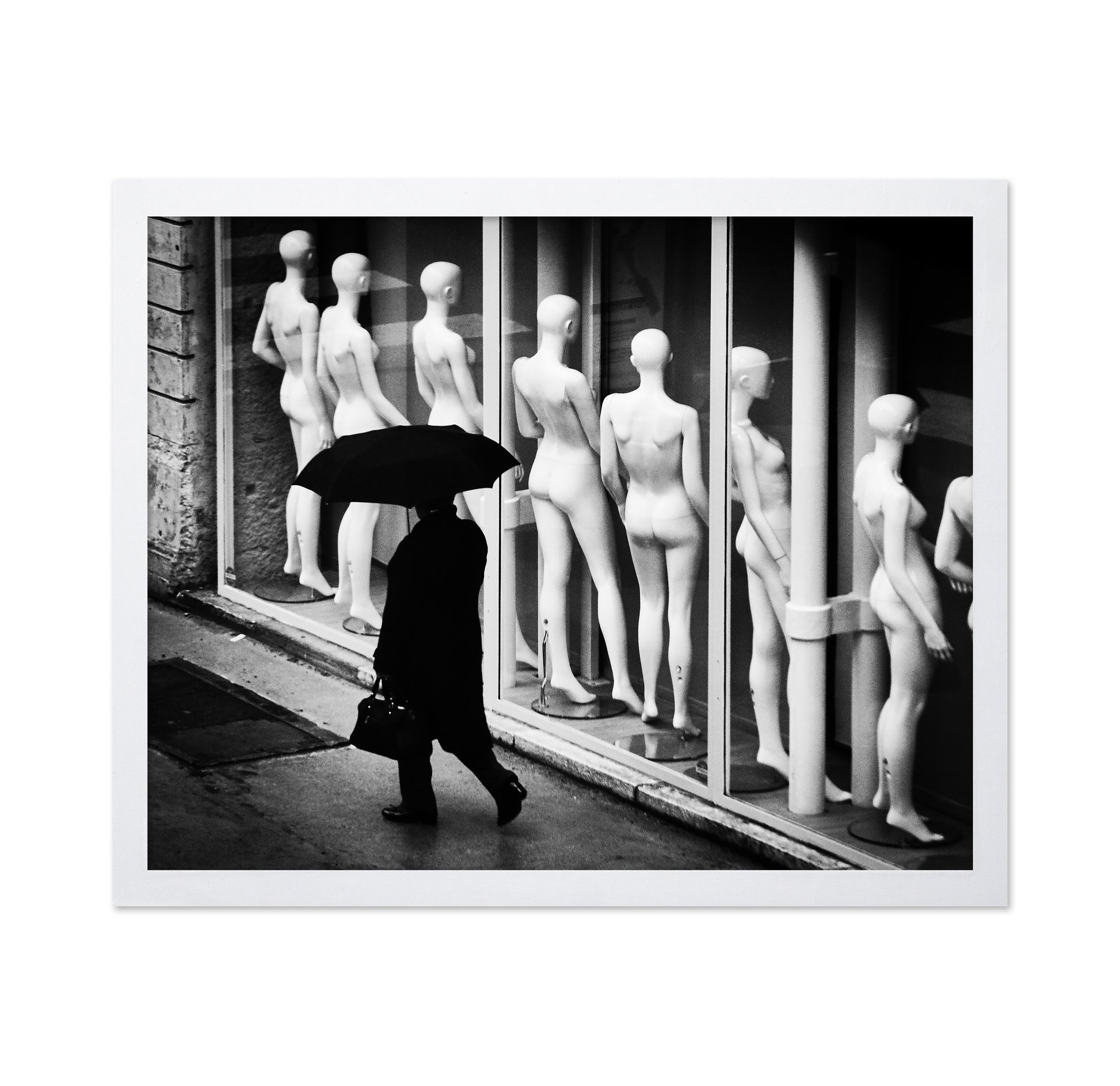 Mannequin Window Walk