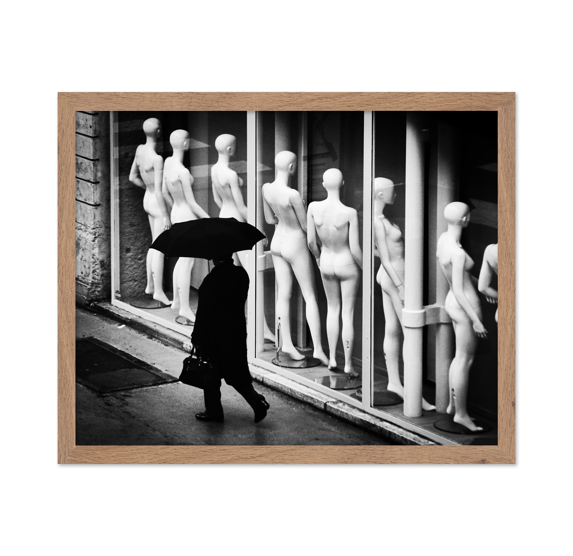 Mannequin Window Walk