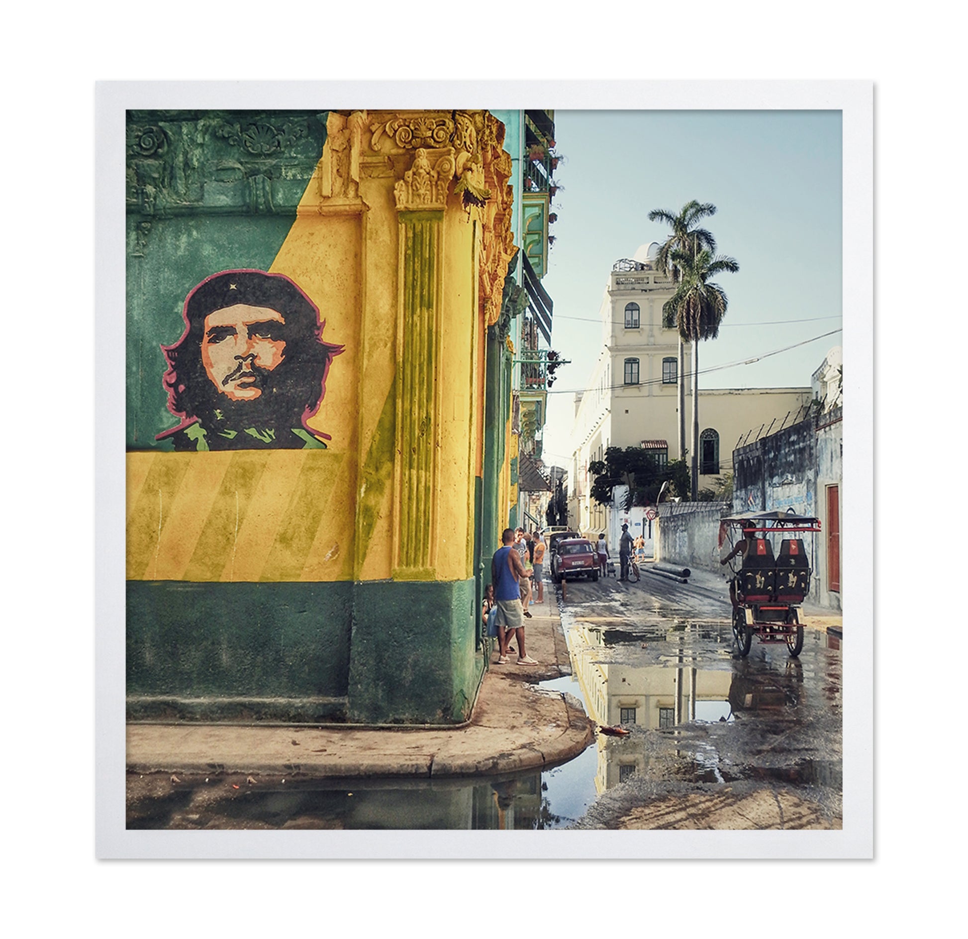 Havana Street with Che Graffiti