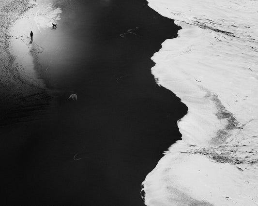 Minimal Black White Shoreline