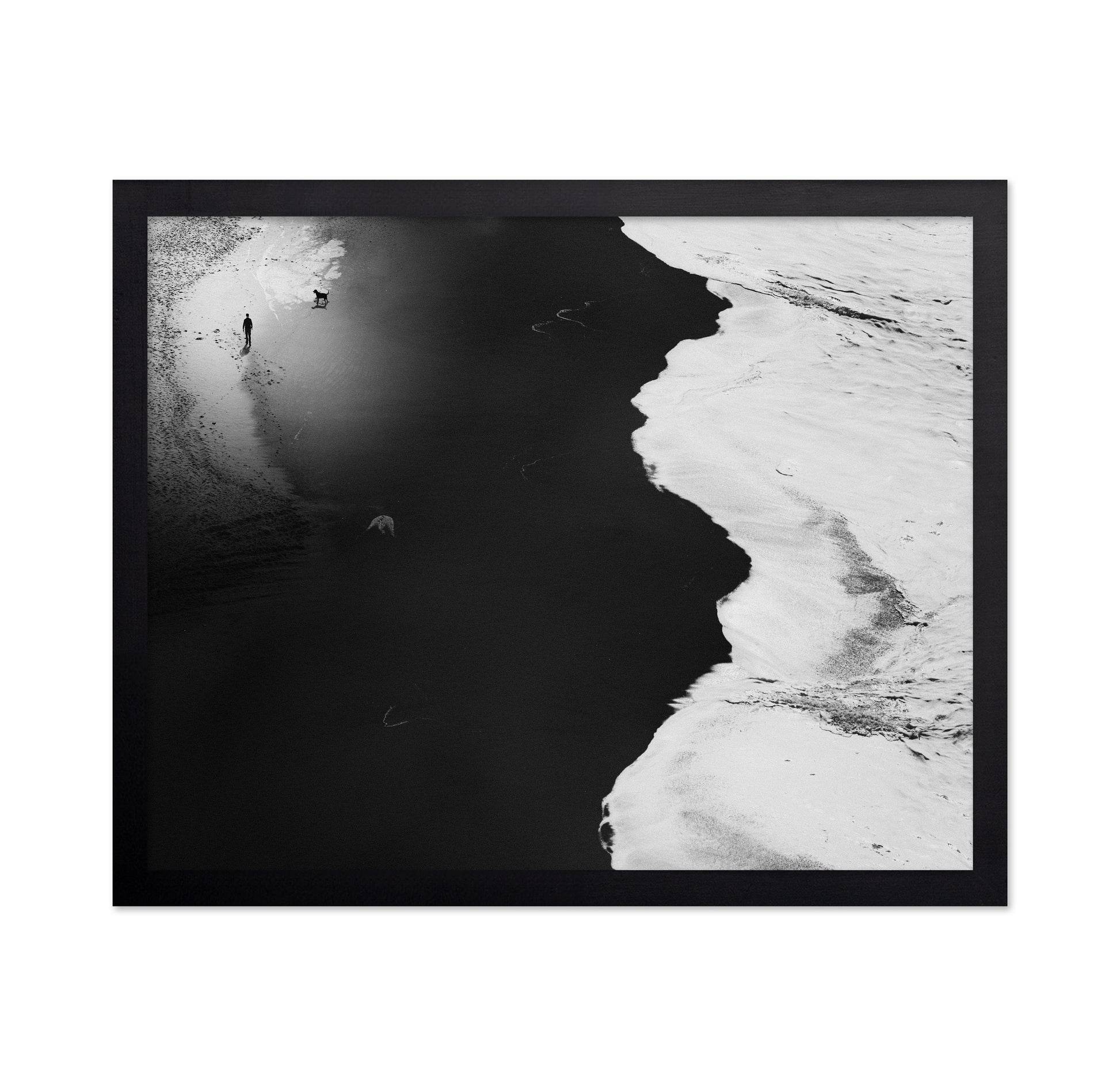Minimal Black White Shoreline