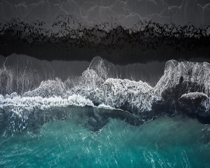 Black Sand Waves
