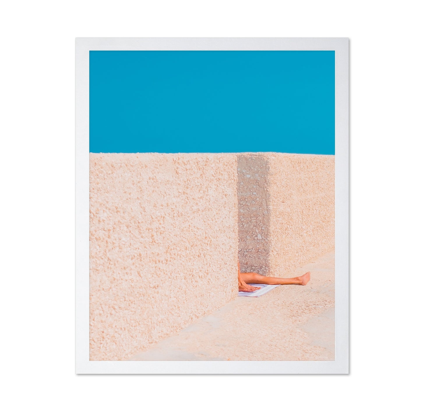 Minimal Sunbathing Legs