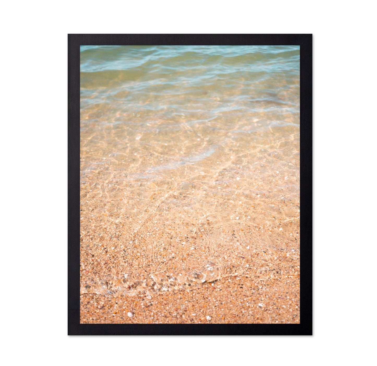 Clear Shoreline Waves