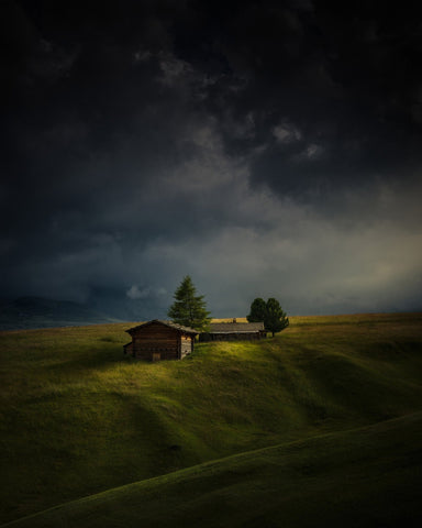 Stormy Meadow Cabin